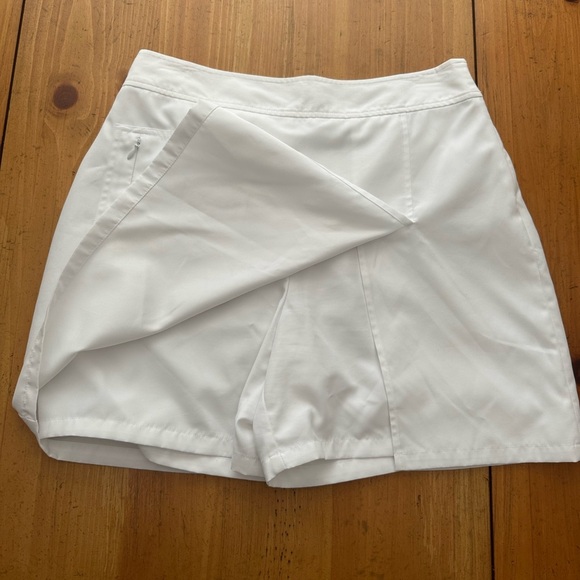 White Izod Skort with Pocket Tennis Golf Activewear - Picture 2 of 4